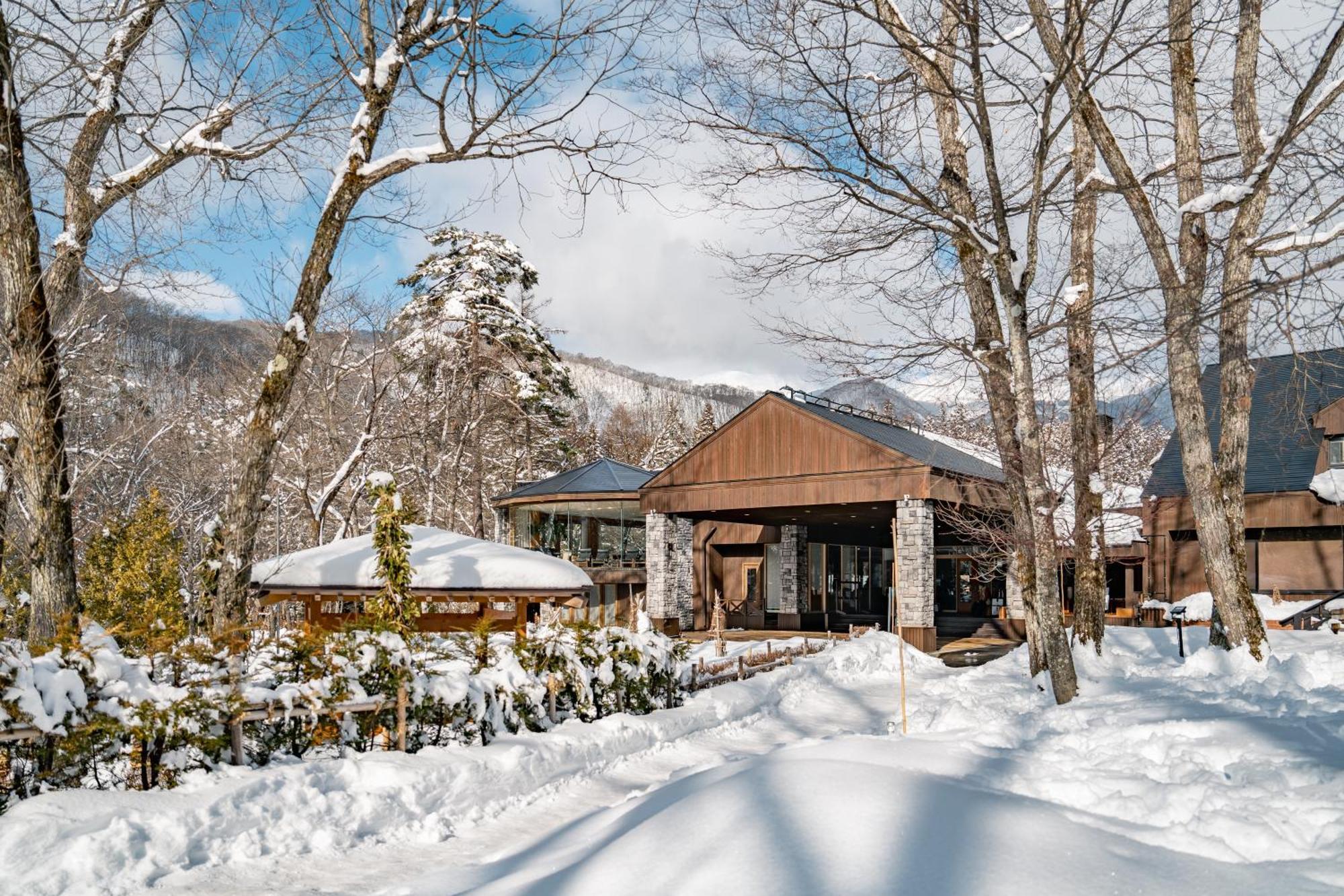 Hotel Sierra Resort Hakuba Exteriör bild
