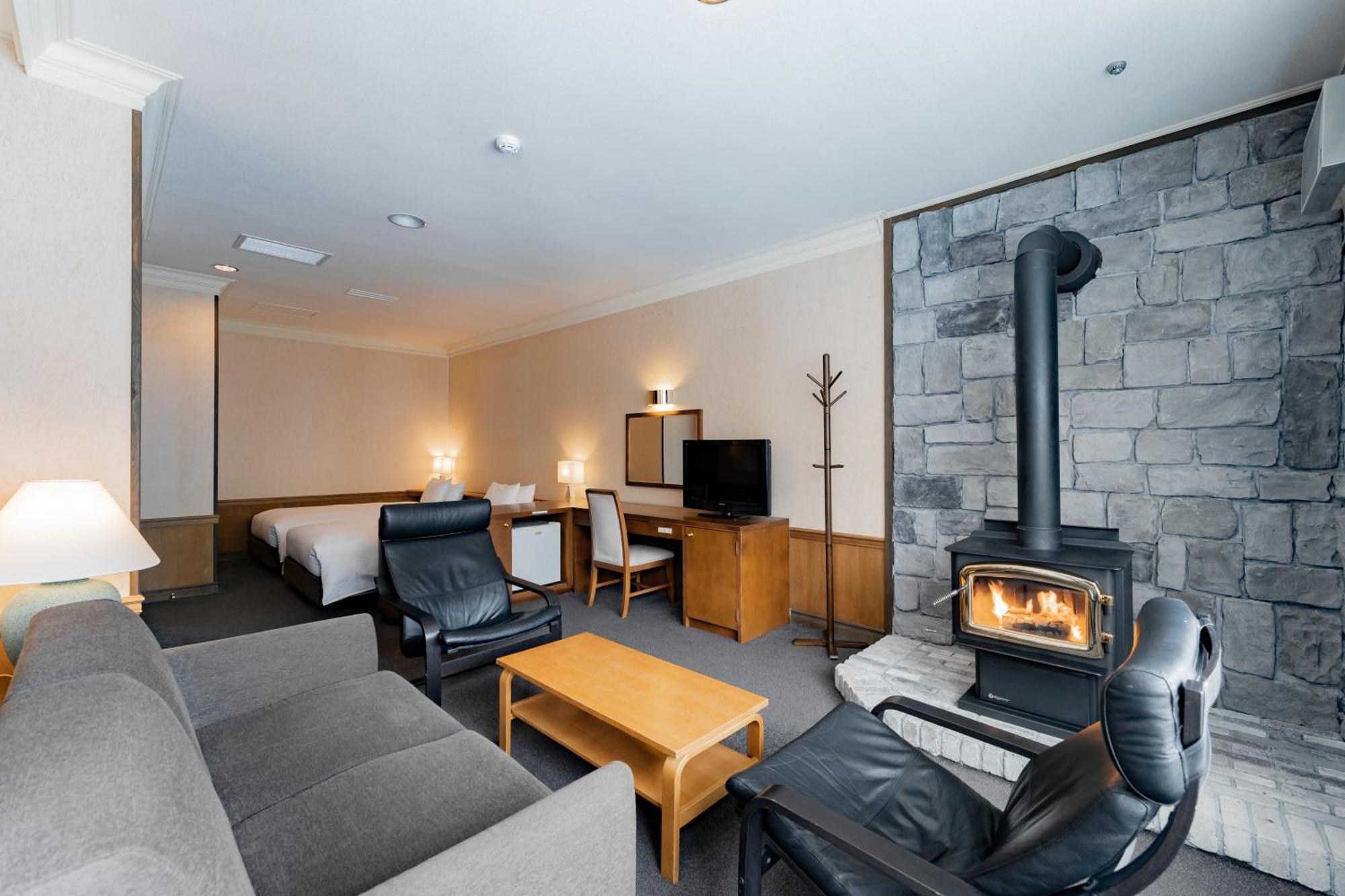 Hotel Sierra Resort Hakuba Exteriör bild