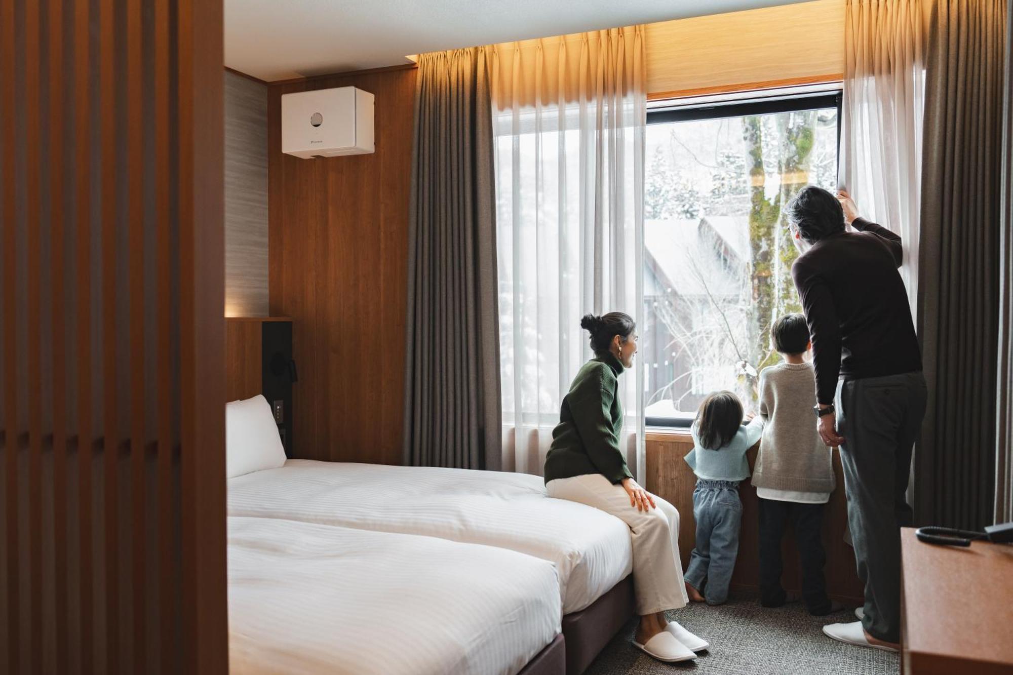 Hotel Sierra Resort Hakuba Exteriör bild