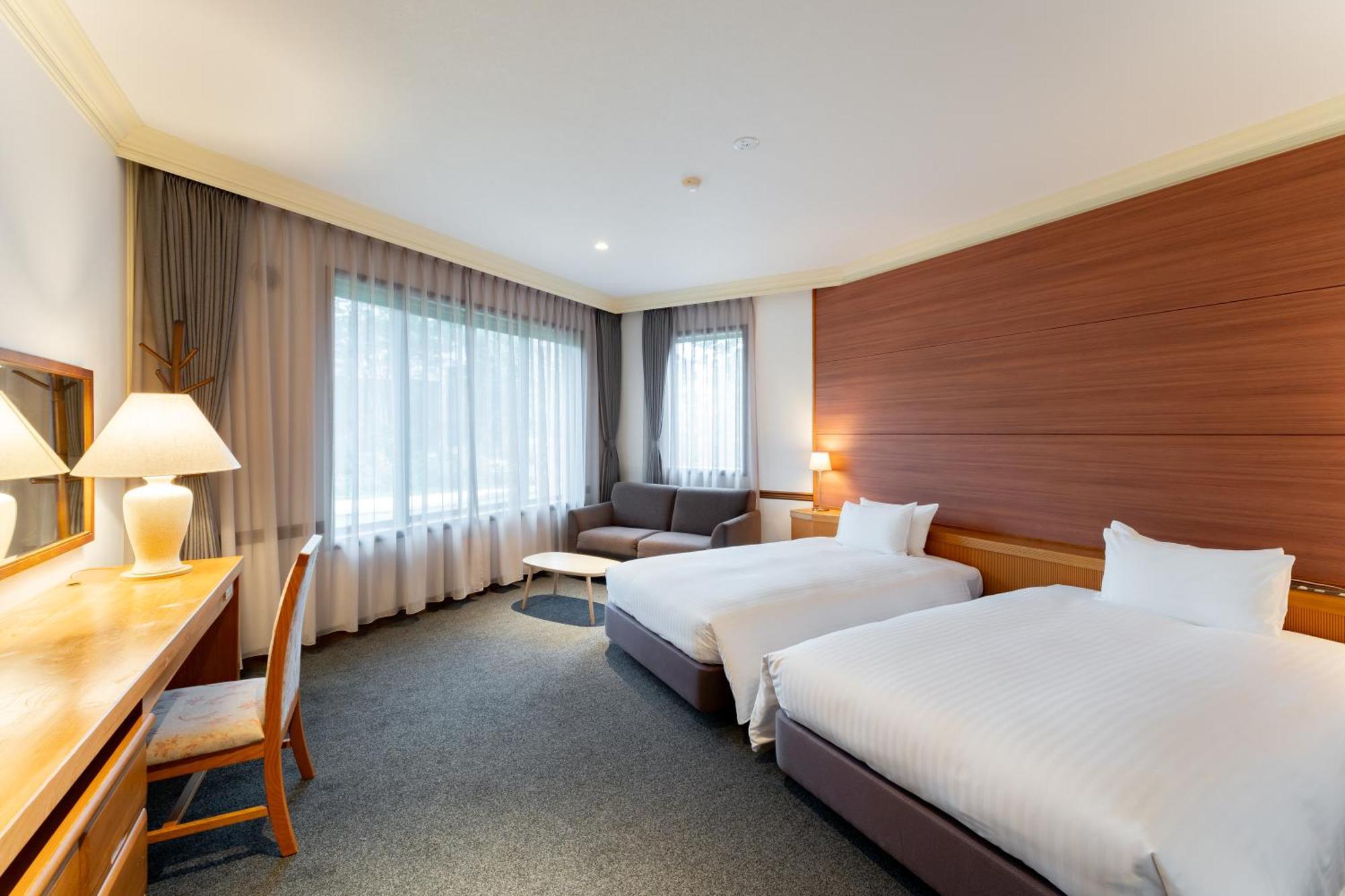 Hotel Sierra Resort Hakuba Exteriör bild