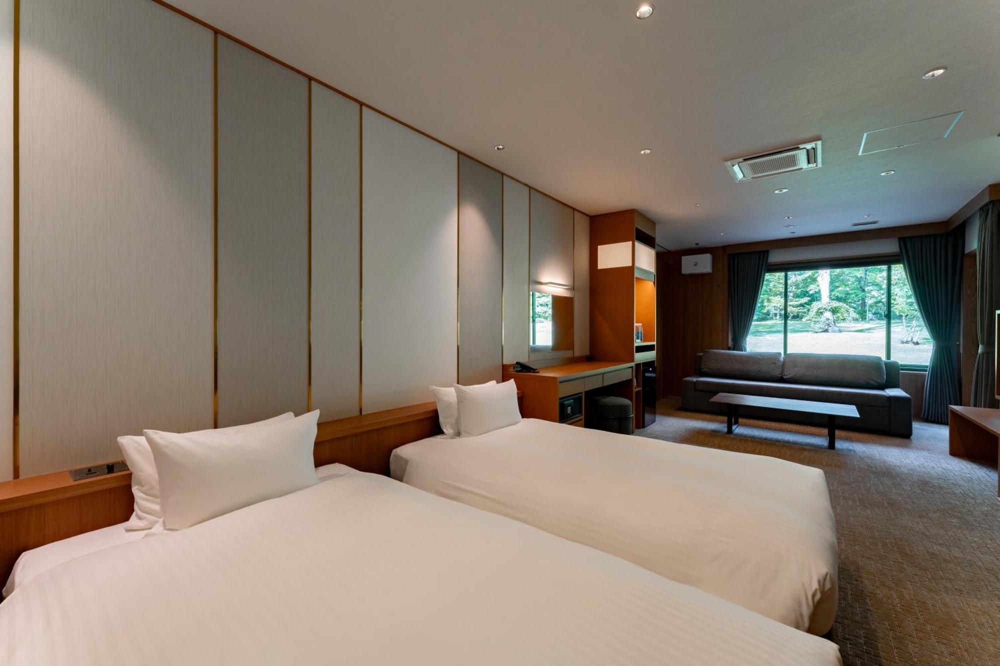 Hotel Sierra Resort Hakuba Exteriör bild