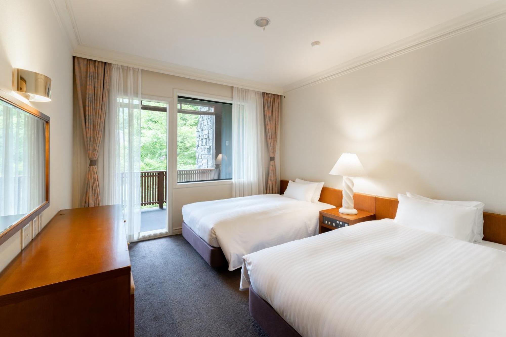 Hotel Sierra Resort Hakuba Exteriör bild